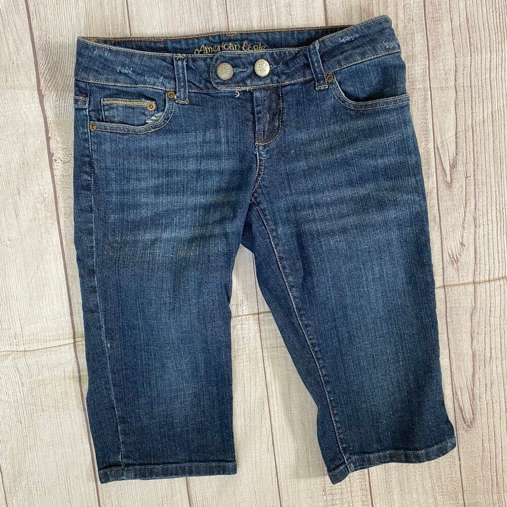 American Eagle women 4 cotton blend regular low rise bermuda denim shorts blue